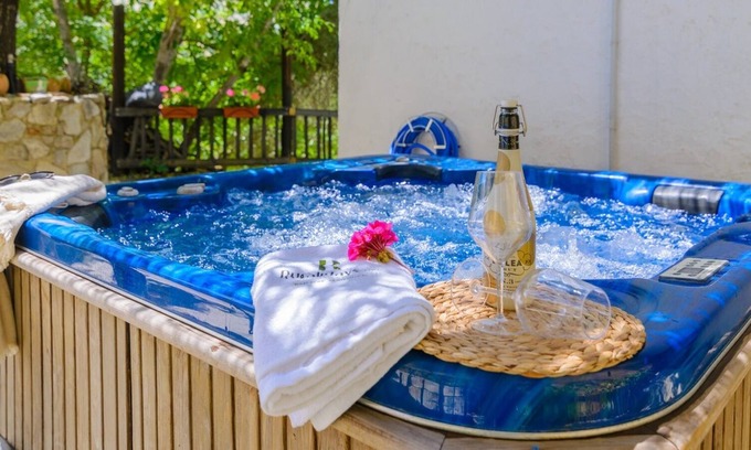 Algarinejo Villa | El Tajil Algarinejo by Ruralidays