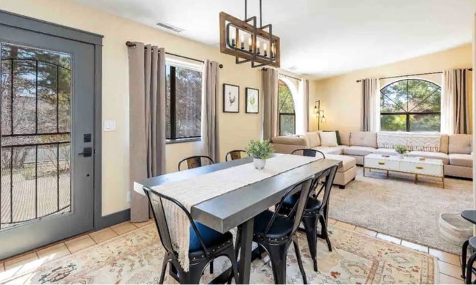 Swiss Manor House | Elden Spring Getaway | Central AC | Near hiking | Fire pit | Kid & dog friendly
