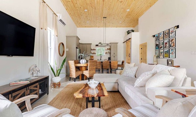 Sanford House | Elegant 2-bedroom 2-bathroom house in charming Sanford.