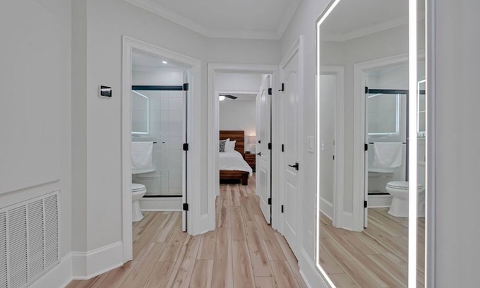 Wilmington Historic District Condo | Elegant 2bd/2ba in Historic Downtown Wilmington w/Parking