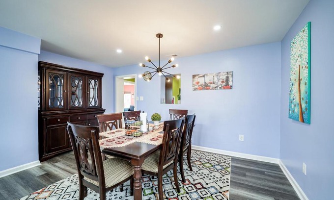 Seminary Hill Apartment | Elegant 4 Bedroom Home with Office and Parking.
