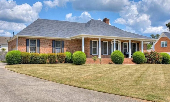 Augusta House | Elegant 4-BR Retreat Near Augusta National in Serene Upscale Enclave