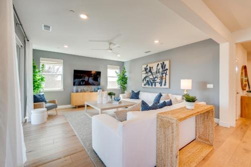 Woodland House | Elegant and Spacious Retreat with Yard in Woodland!