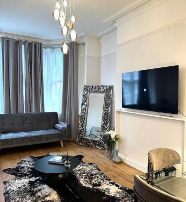 Leyton Apartment | Elegant apartment in London