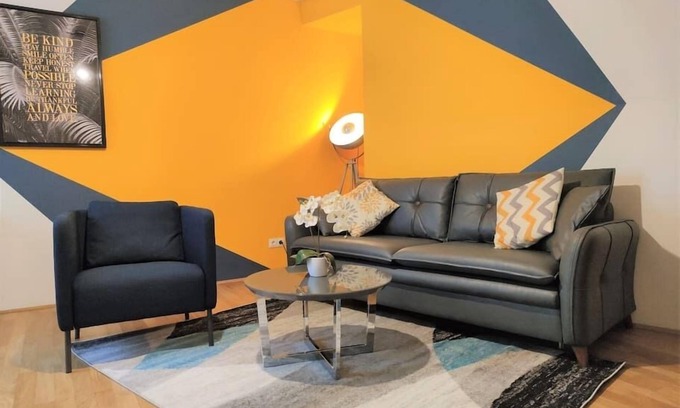 Margareten Apartment | Elegant Apartment Naschmarkt