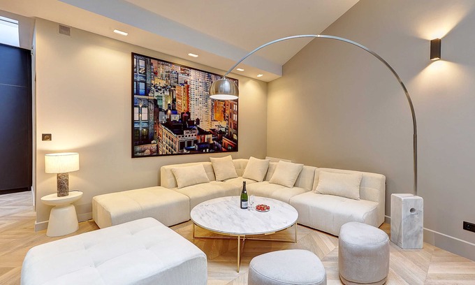 Quartier Sainte-Avoye Apartment | Elegant apartment with AC - 3BR/10P- Le Marais