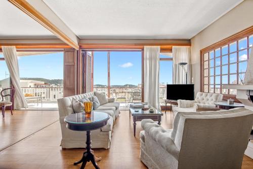 Voula Apartment | Elegant apartment with Sea View - Voula