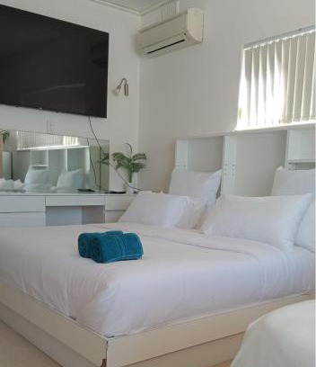 Bellville House | Elegant City Guest House