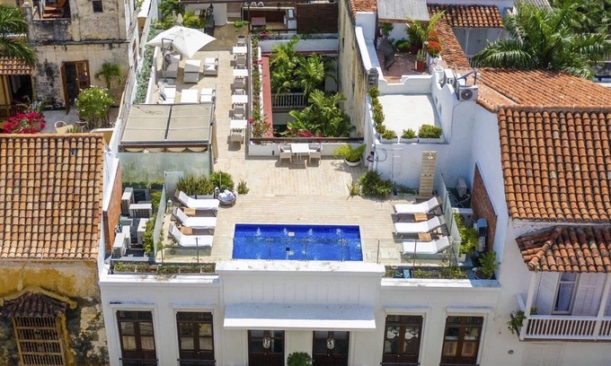 Centro House | Elegant Colonial Home with Pool, Rooftop Jacuzzi & Views in Historic Cartagena