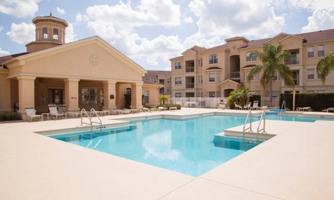 Loughman Condo | Elegant Condo w/Pool View Balcony Resort Pool & Gym. Near Disney/Shops