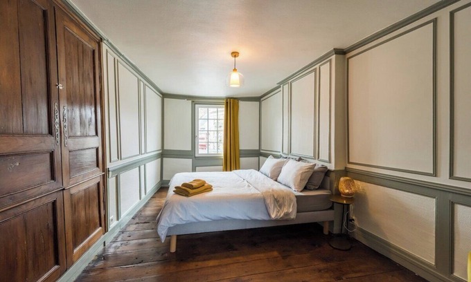 Guingamp Apartment | Elegant Duplex sur 4 Niveaux au Coeur de Guingamp