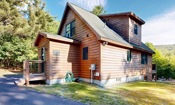 Greenwood House | Elegant Mountain Chalet with Hot Tub, Fire Pit, and Easy Access to Mt. Abram