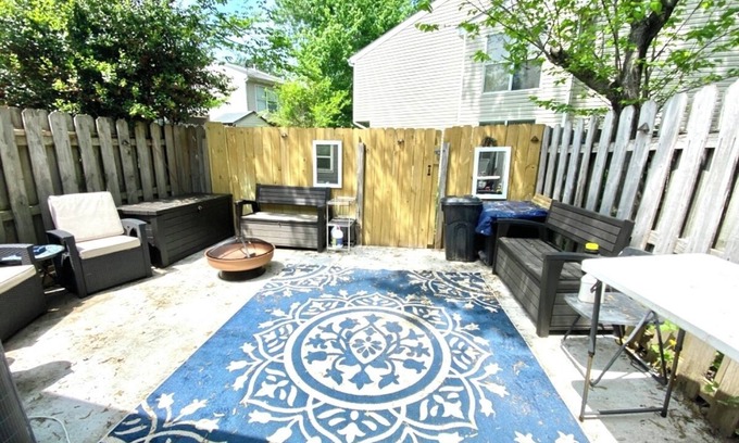 Forest Park House | Elegant Oasis | Close to Airport| Family Friendly