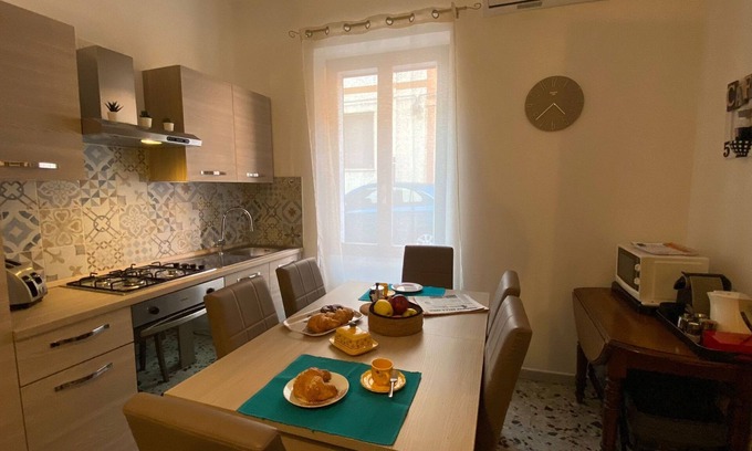 Porto Torres Apartment | Elegant three room apartment in Porto Torres