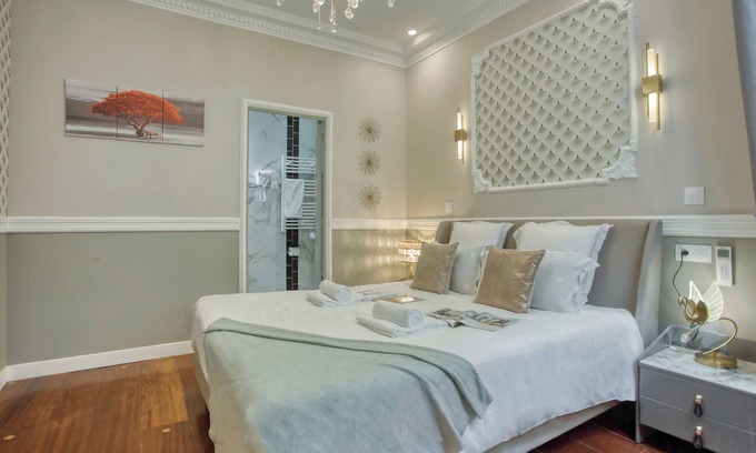 Arts-et-Metiers Apartment | Elegant Triplex -Center of Paris - Aircon -10 people