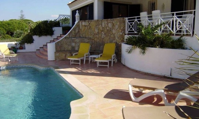Vale do Garrao Villa | Elegant Vale Do Lobo Villa | 4 Bedrooms | Villa Vale Do Lobo 186 | Swimming.