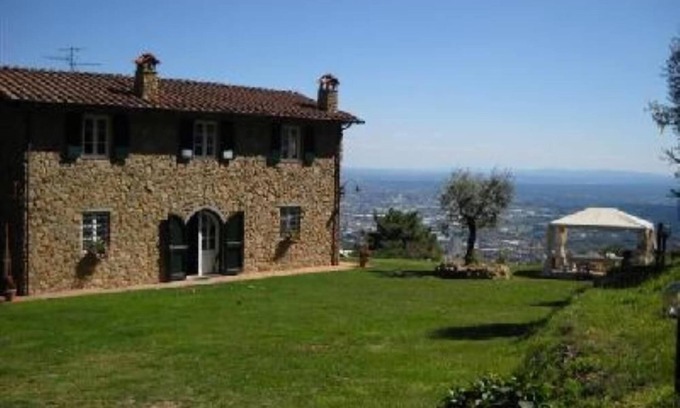Macchino Villa | Elegant Villa near Lucca with big and panoramic garden and private pool