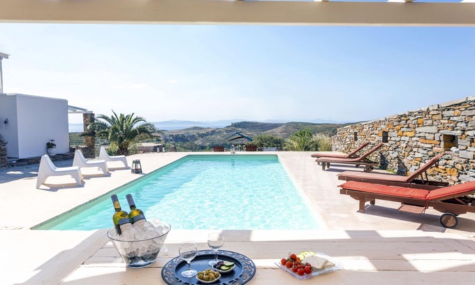 Kea Villa | Elegant Villa Petra, Thea and a guest house with a swimming pool and sea view