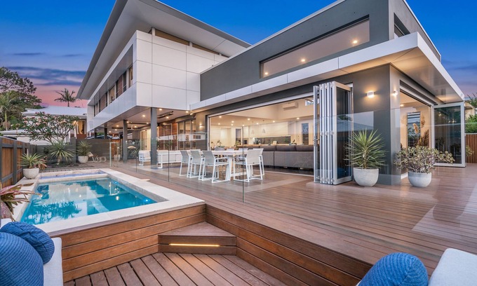 Byron Bay House | Elevation Byron Bay - Heated Pool and Hot Spa