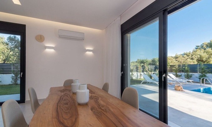 Akrotiri Villa | Elia Luxury Villa I | 3BR Retreat with Private Pool & Sea View