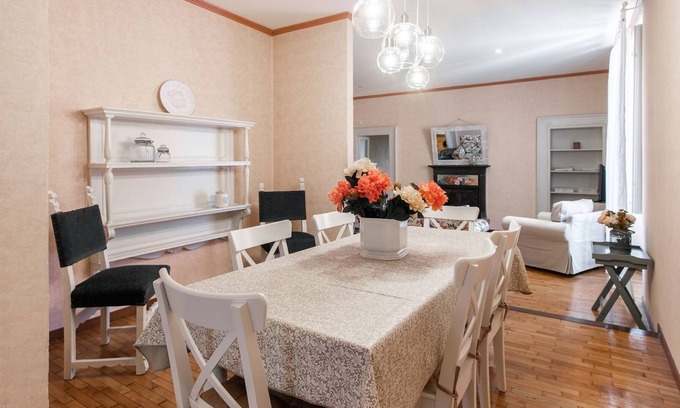 Albese con Cassano Apartment | Elisabeth House in Villa