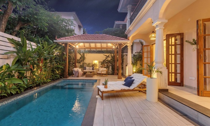 Arpora Villa | Elivaas Opalys