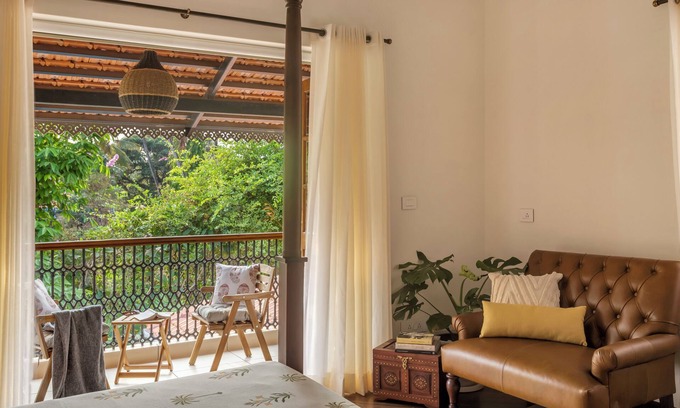 Arpora Villa | ELIVAAS PinkSky