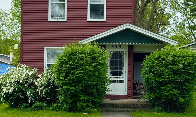 Elk Rapids House | ELK RAPIDS Historic Home REDONE