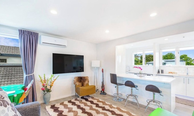 Greenlane - Ellerslie House | Ellerslie 3BR House | Fresh Reno | Zodiak Stays