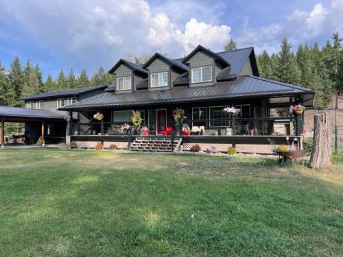 Barriere House | Ellison Funny Farm