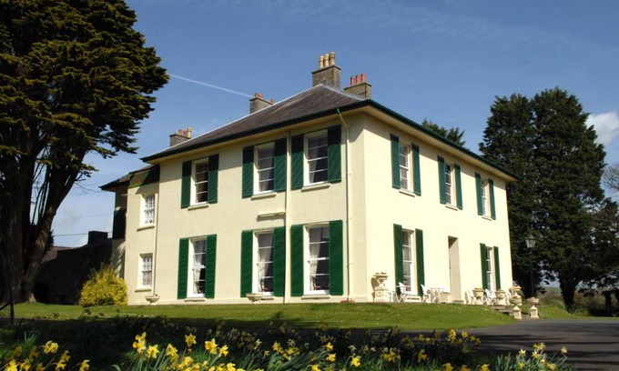 St. Florence Bed & Breakfast | Elm Grove Country House