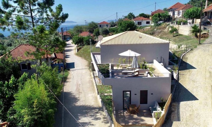 Aktio-Vonitsa Apartment | Elsa Modern Apartments. 2 Bed with Jacuzzi Apt 3