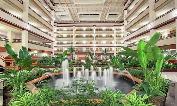 Lexington Hotel | Embassy Suites by Hilton Lexington/UK Coldstream