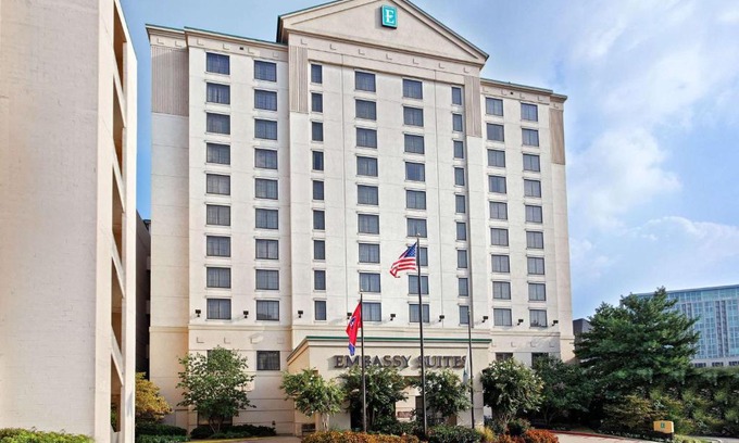 Music Row Hotel | Embassy Suites Nashville - at Vanderbilt