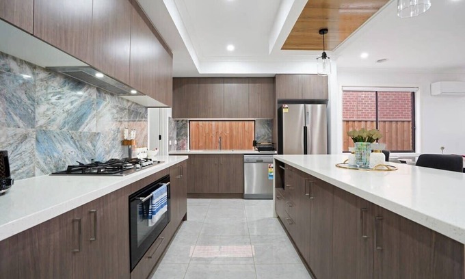 Tarneit House | Emerald Estate - Modern Luxury Tarneit Family Home