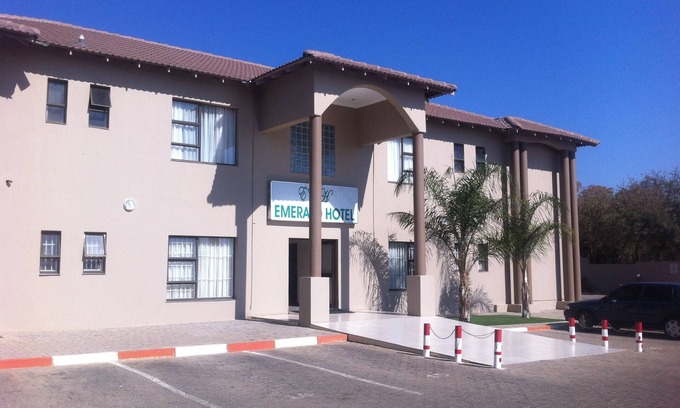 Tlokweng Hotel | Emerald Hotel