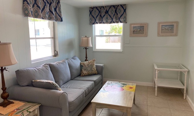 Englewood Cottage | Emerald Palms Unit A