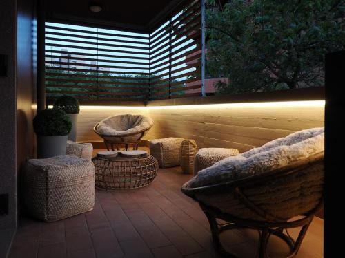 Santo Stefano Apartment | Emerald - Prestigious Apartment 5 Minutes by Car from Old Town