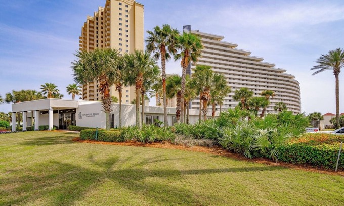 Miramar Beach Condo | Emerald View - Miramar Beach/Destin, FL - Beachfront