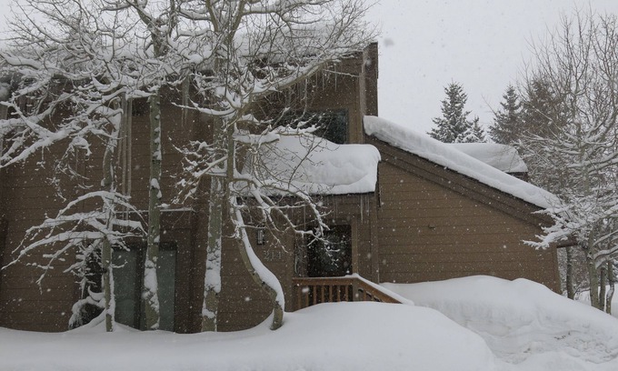 Mammoth Lakes Condo | Emmitt’s Solitude at Snowcreek II