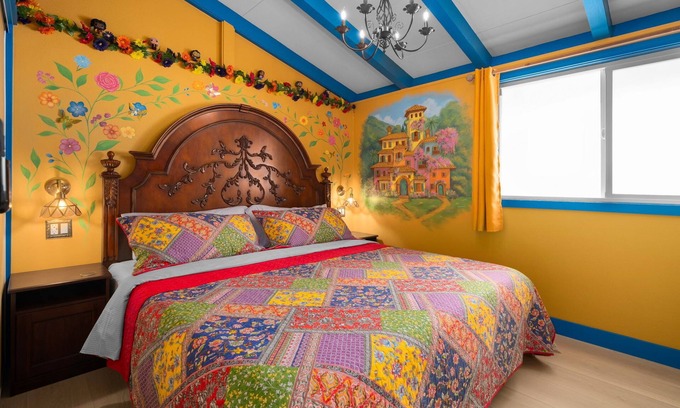 Southwest Anaheim House | Enchanted Dreams: Theater, Arcades, Playground +