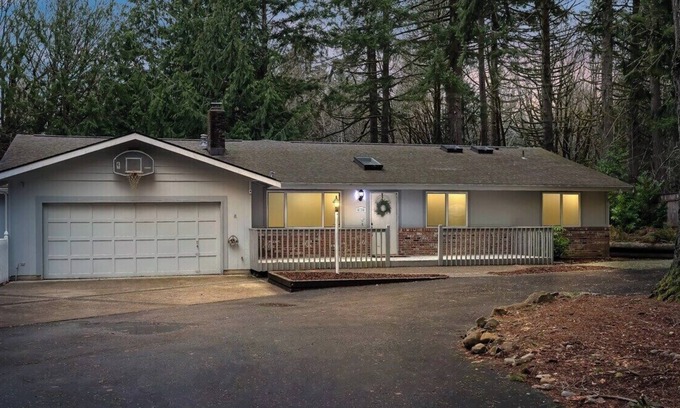 Littlerock House | Enchanted Forest Retreat - 4Bedroom, 3bath 2250sf