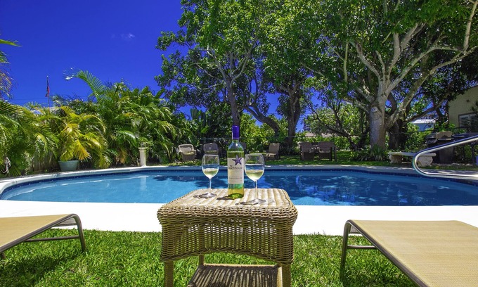 Pompano Beach House | Enchanting Casita with salt water Pool 2 miles from the beach