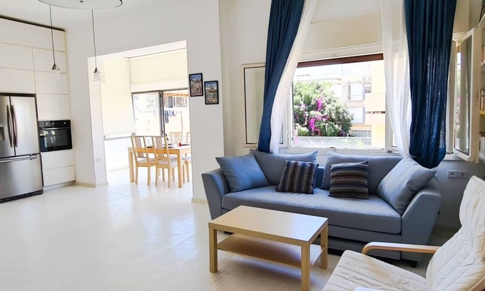 Tel Aviv Apartment | Engel Jolie - One Bedroom Apartment, Sleeps 4
