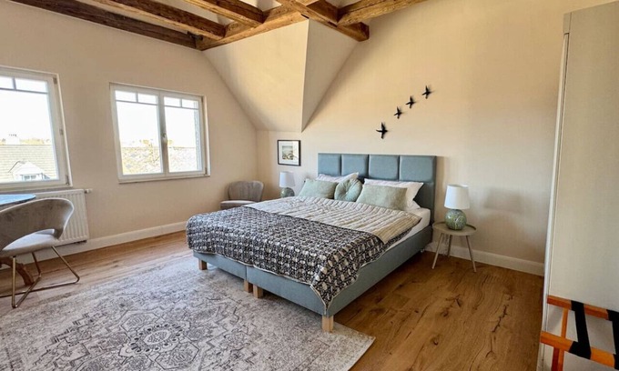 Fuerth Apartment | EngelHaus*Dreamlike attic apartment for 2, near main station
