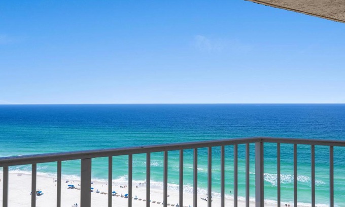 Gulf Lagoon Beach Apartment | Enjoy A Birds Eye View at Panama City Beach
