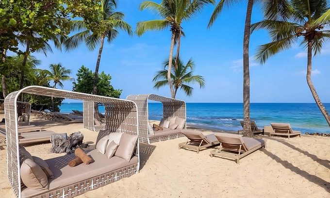 Morne Rouge House | Enjoy a Hassle-Free Stay! Four Luxury Oceanfront Units, Spa and Outdoor Pool!