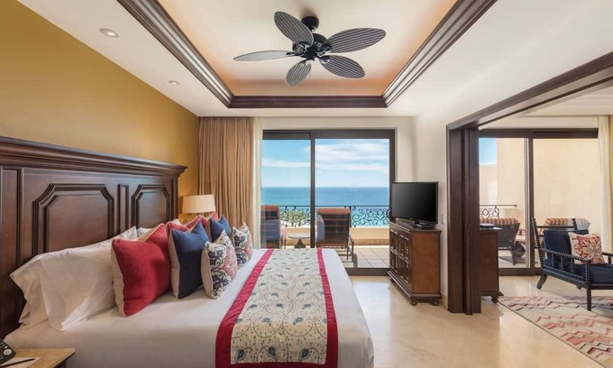 Marina Hotel | Enjoy a Master Suite at Grand Solmar Land's End.