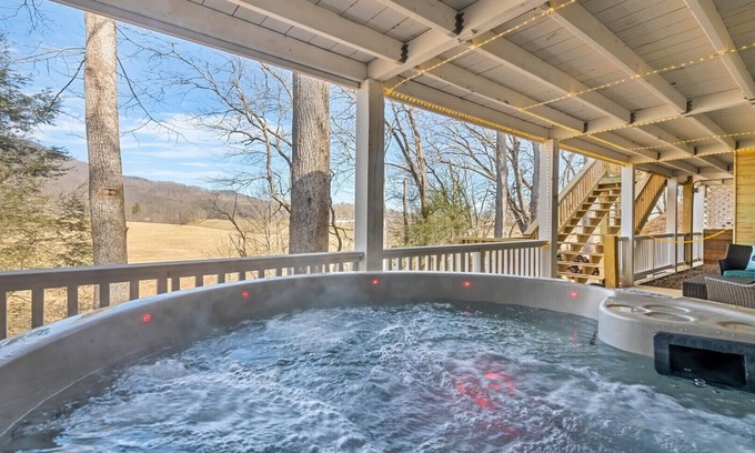 Waynesville Cabin | Enjoy Fabulous Home w/Hot Tub-Private-Amenities