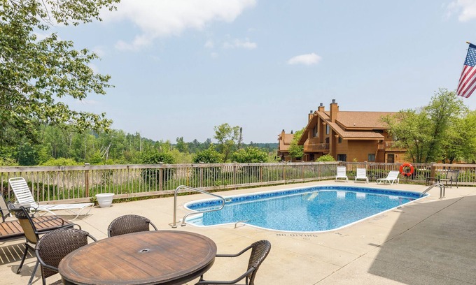 Bellaire Condo | Enjoy fall colors from this beautiful condo that sleeps 6!